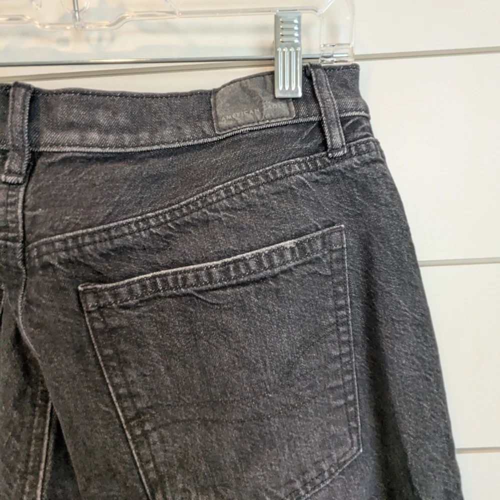 American Eagle 90s Boyfriend Jeans Washed Black Size 8